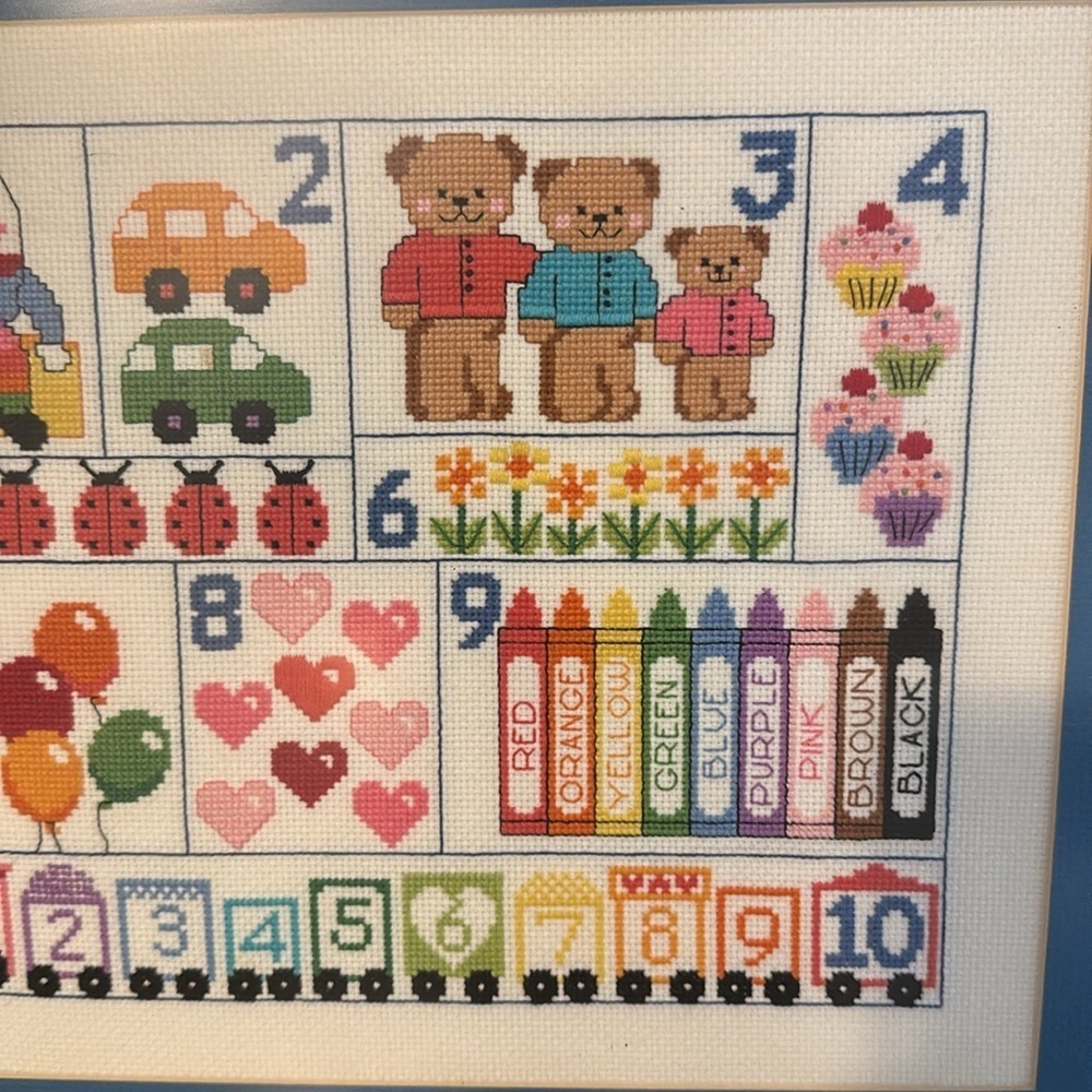 Vintage Professionally Framed Cross Stitch Artwork Featuring Number Counting - Picture 4 of 5